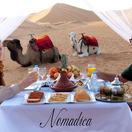 Hotel Nomadica Luxury Camp à Merzouga Extérieur photo